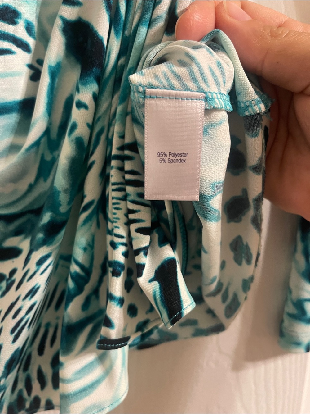 Jennifer Lopez Teal and White Abstract Surplice Top - Picture 4 of 5